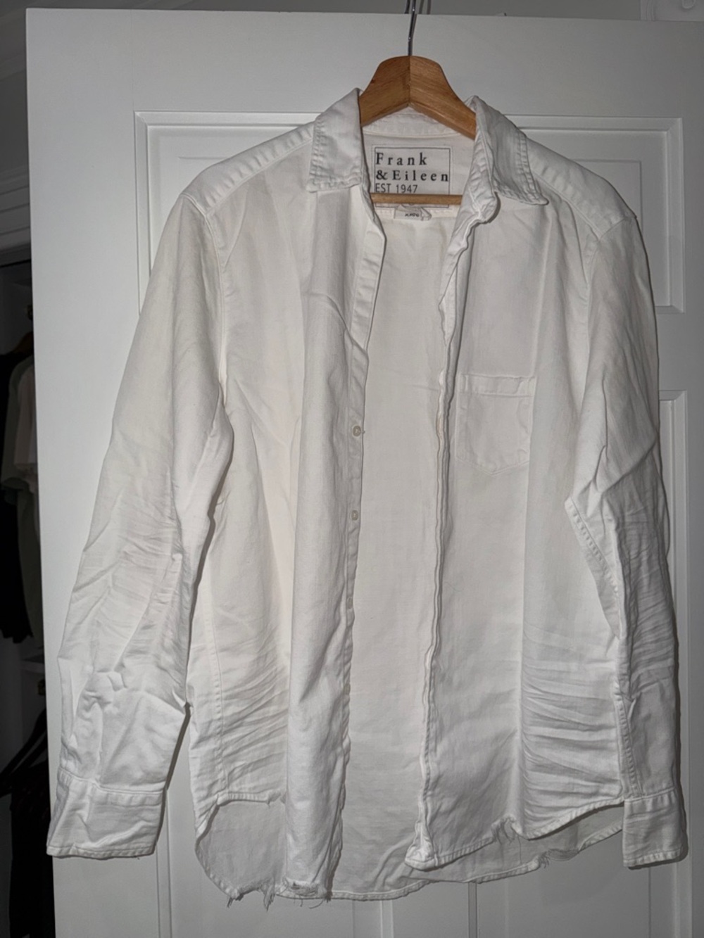 Frank & Eileen White Button-Down Shirt